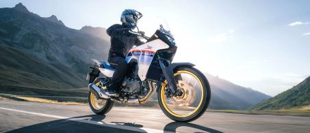 Au-delà des sommets XL750 Transalp